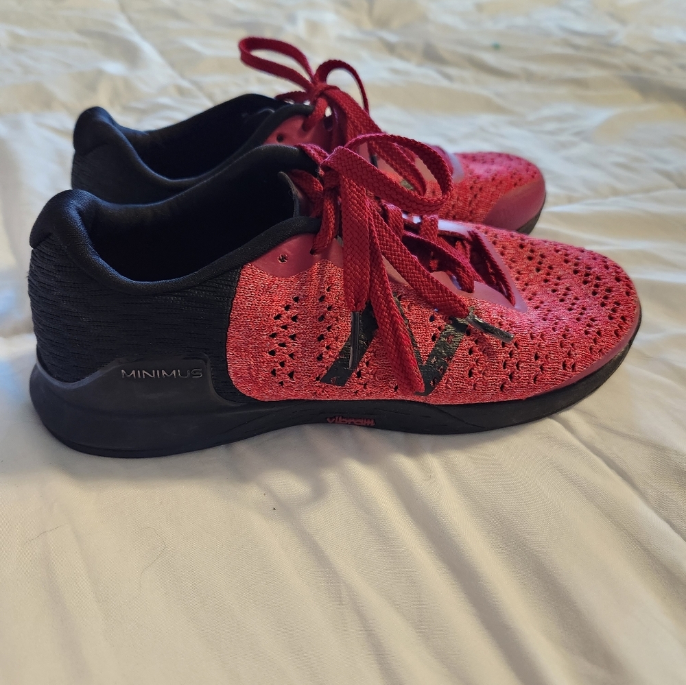 Women's Minimus Prevail New Balance Sneakers
